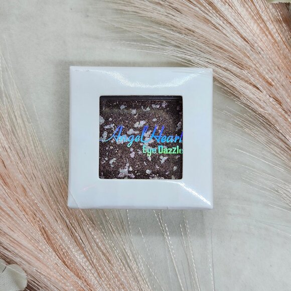 Angel Heart Eye Dazzle Deep Taupe Eyeshadow [Japanese Edition] [NWOT] - Picture 1 of 4